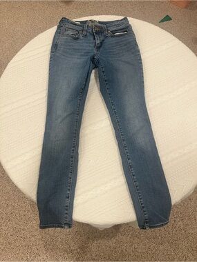 Universal Thread Mid Rise Curvy Skinny Jeans Size 0/25R Blue Stretch